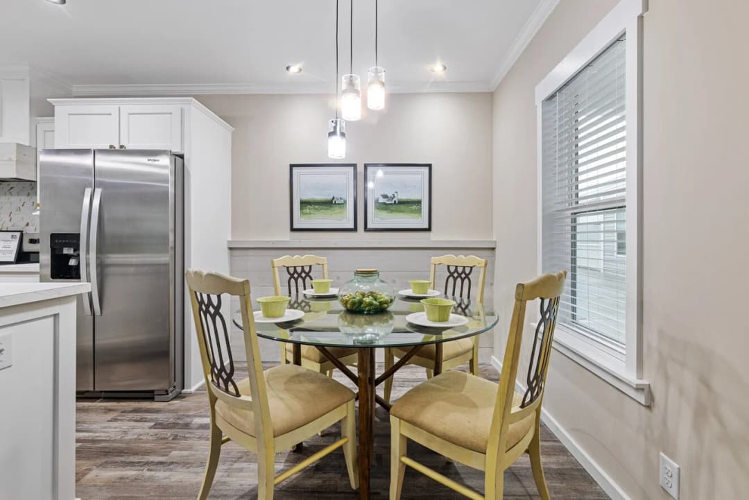 Pierce 28562a kitchen home features