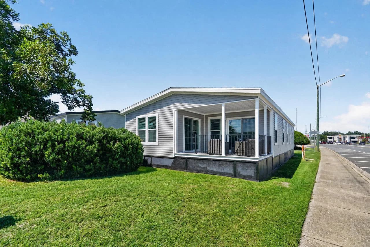 Key largo 2856h32a8g hero, elevation, and exterior home features