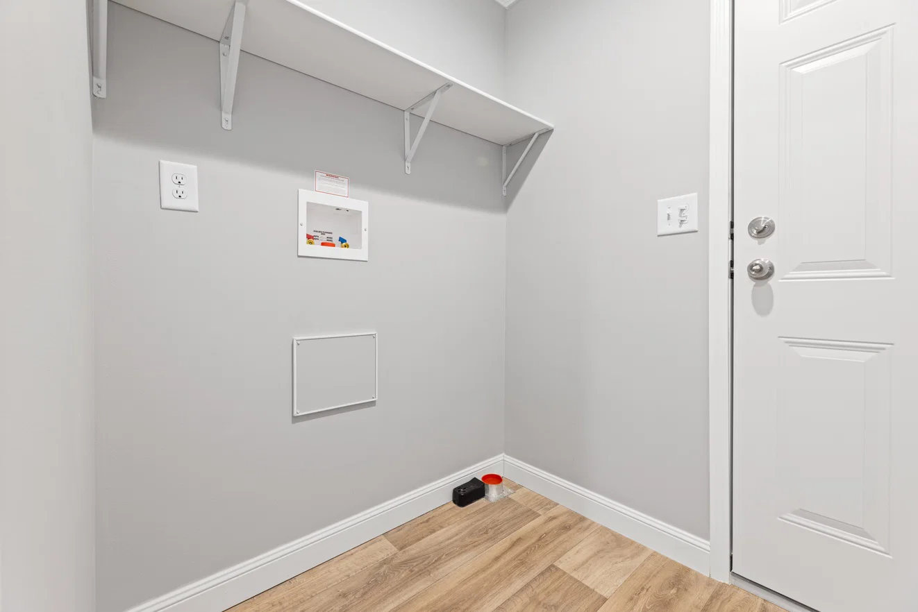 Roanoke duplex interior home features