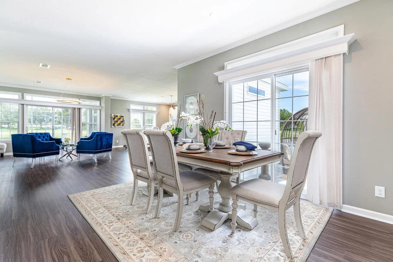 Silver springs elite 6400 interior home features