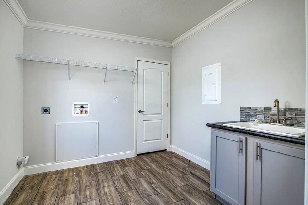 Douglas interior home features