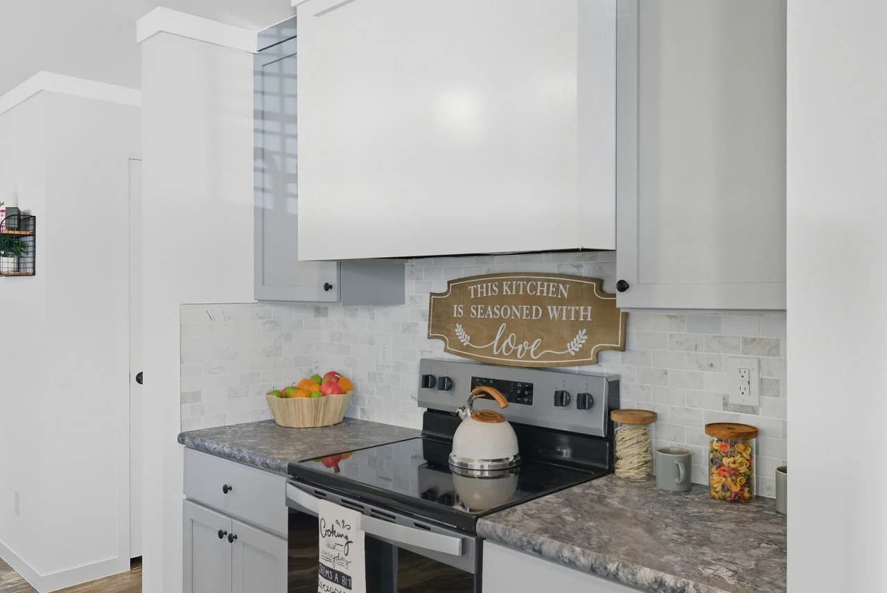 Key largo 2856h32a1c kitchen home features