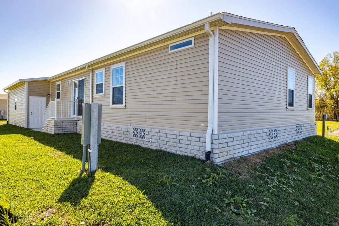 Silver springs 5361 elevation and exterior home features