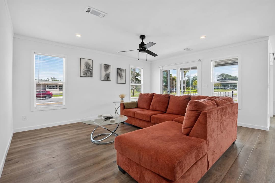 Key largo 2856h32a8g interior home features