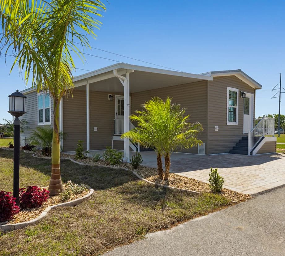 Bigbee exterior, hero, and elevation home features