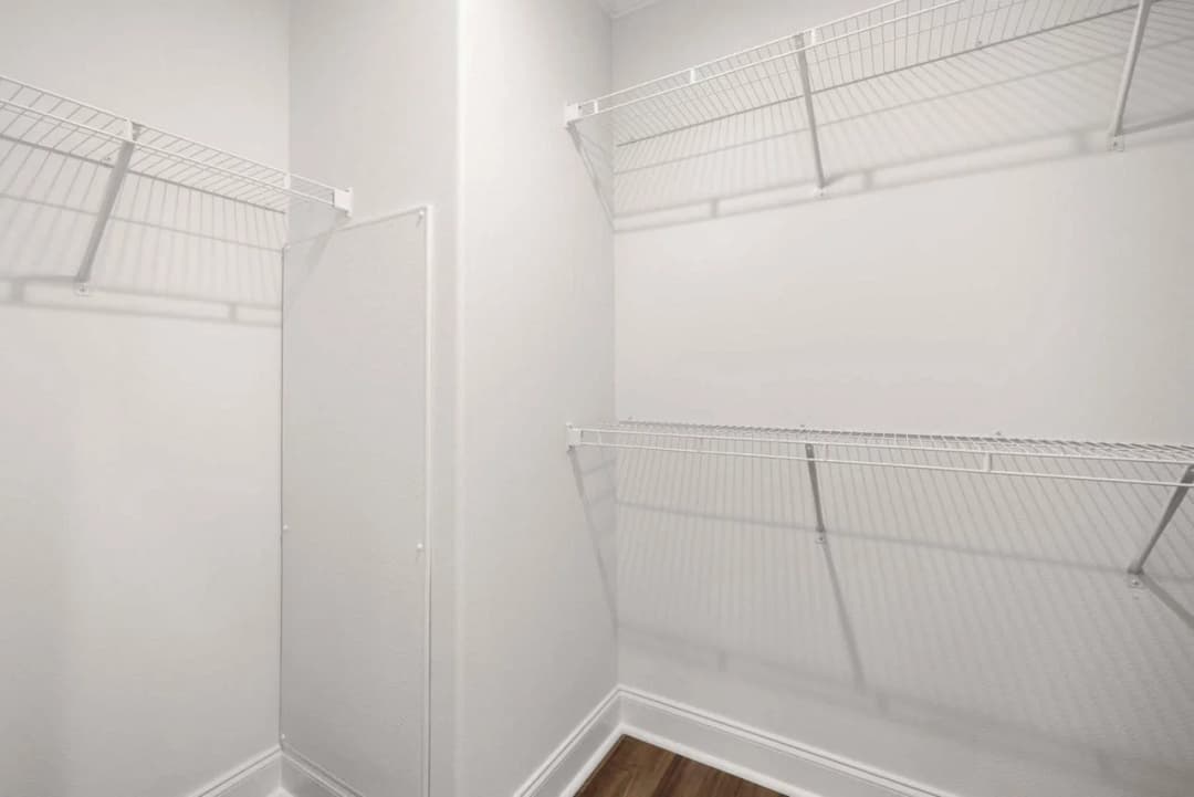 Silver springs 5320 interior home features