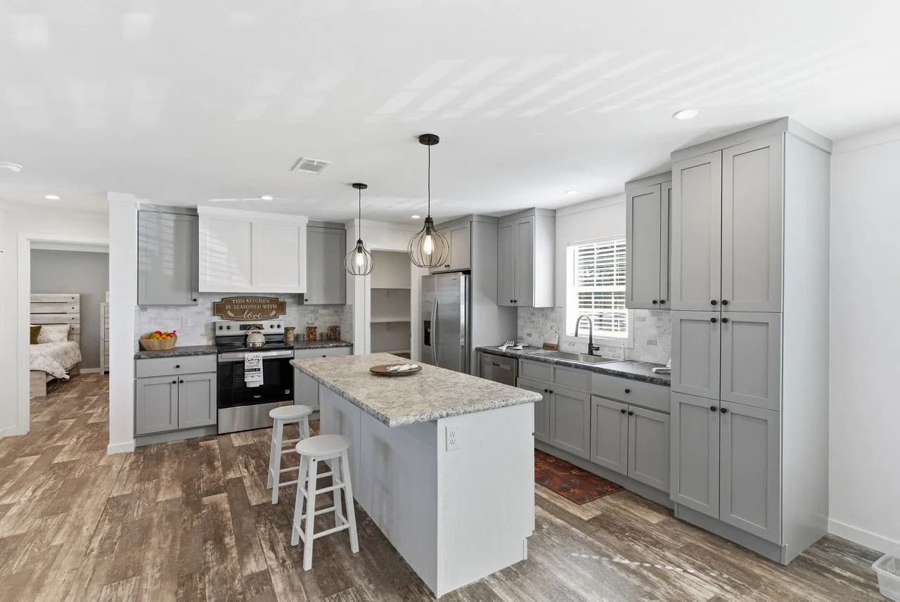 Key largo 2856h32a1c kitchen home features