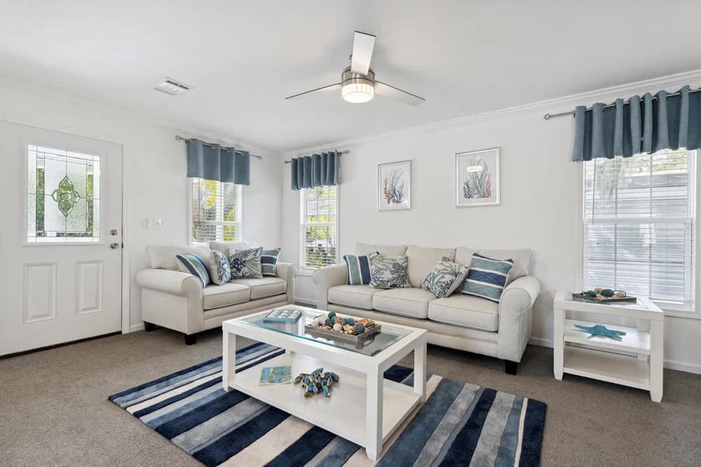 Amica interior home features
