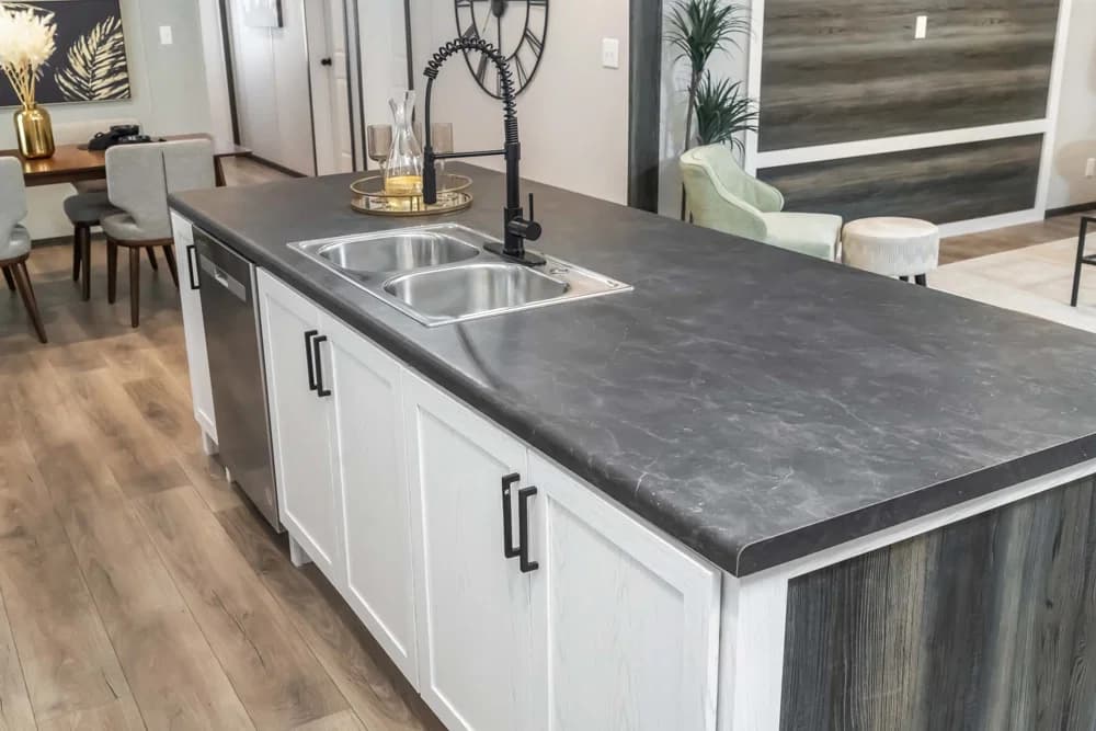 Amory kitchen home features