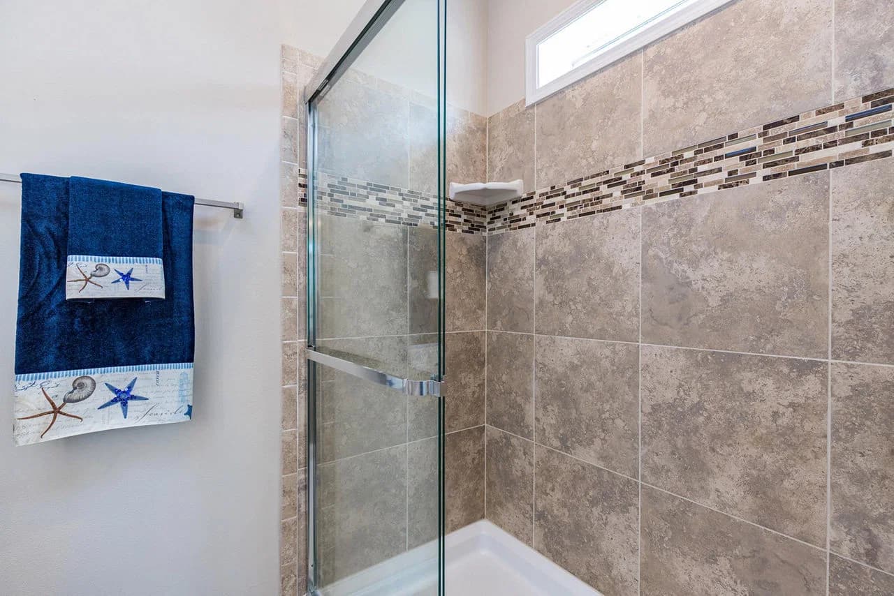 Silver springs 5035 bathroom home features