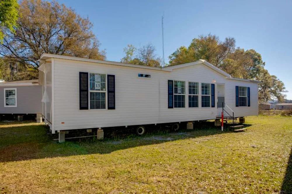 Moyne elevation, exterior, and hero home features
