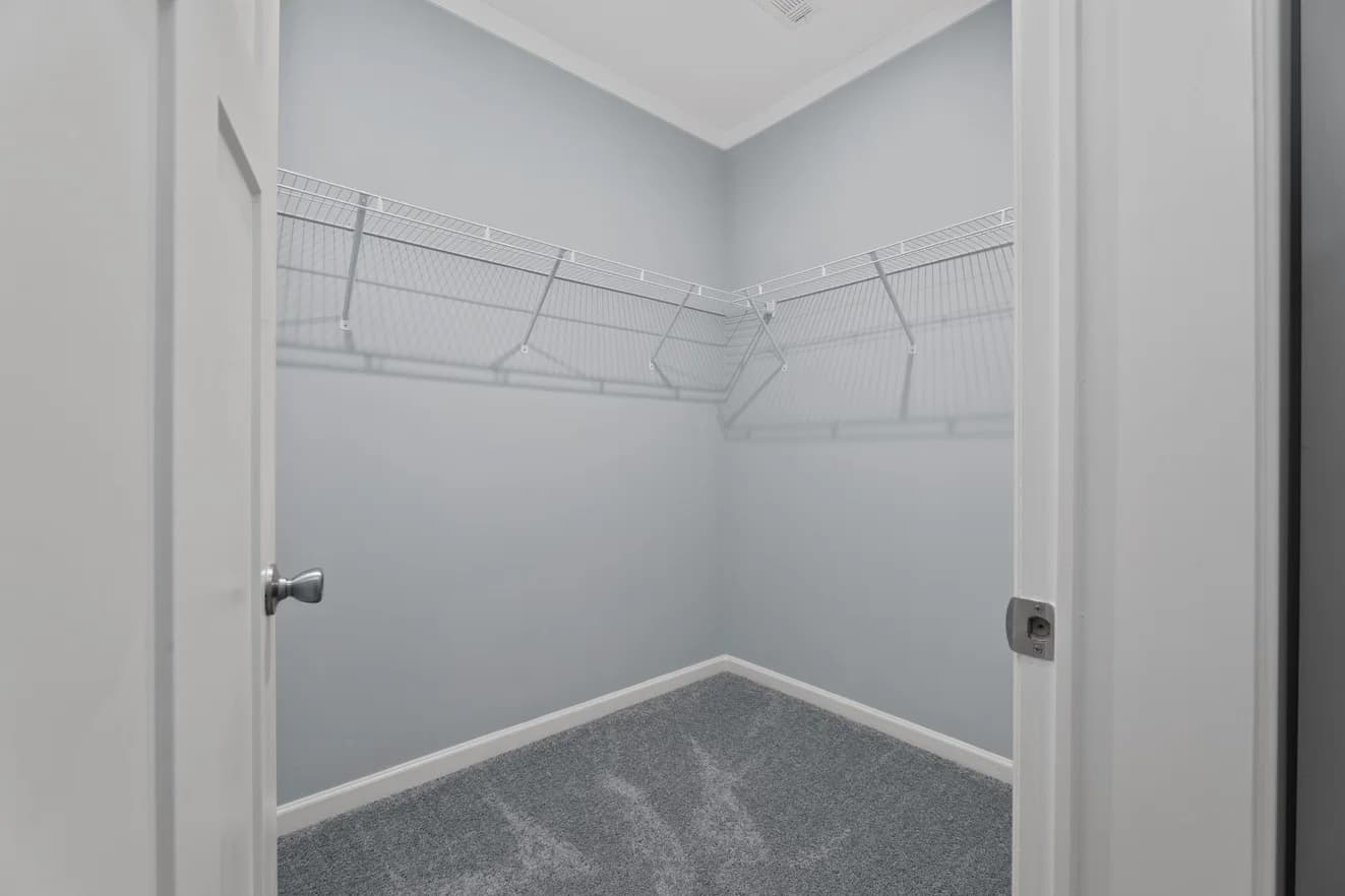 Finley 28684a interior home features
