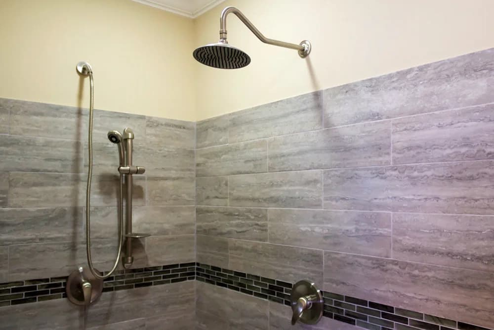 Tifton bathroom home features