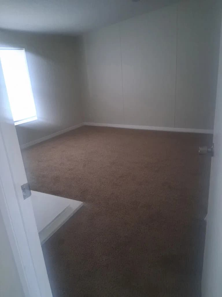 Pre-owned - 2015 nobility homes double wide (windzone 3) bedroom home features
