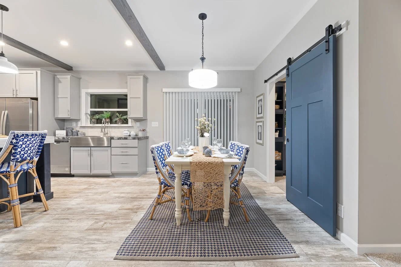 Buncic 28684b interior home features