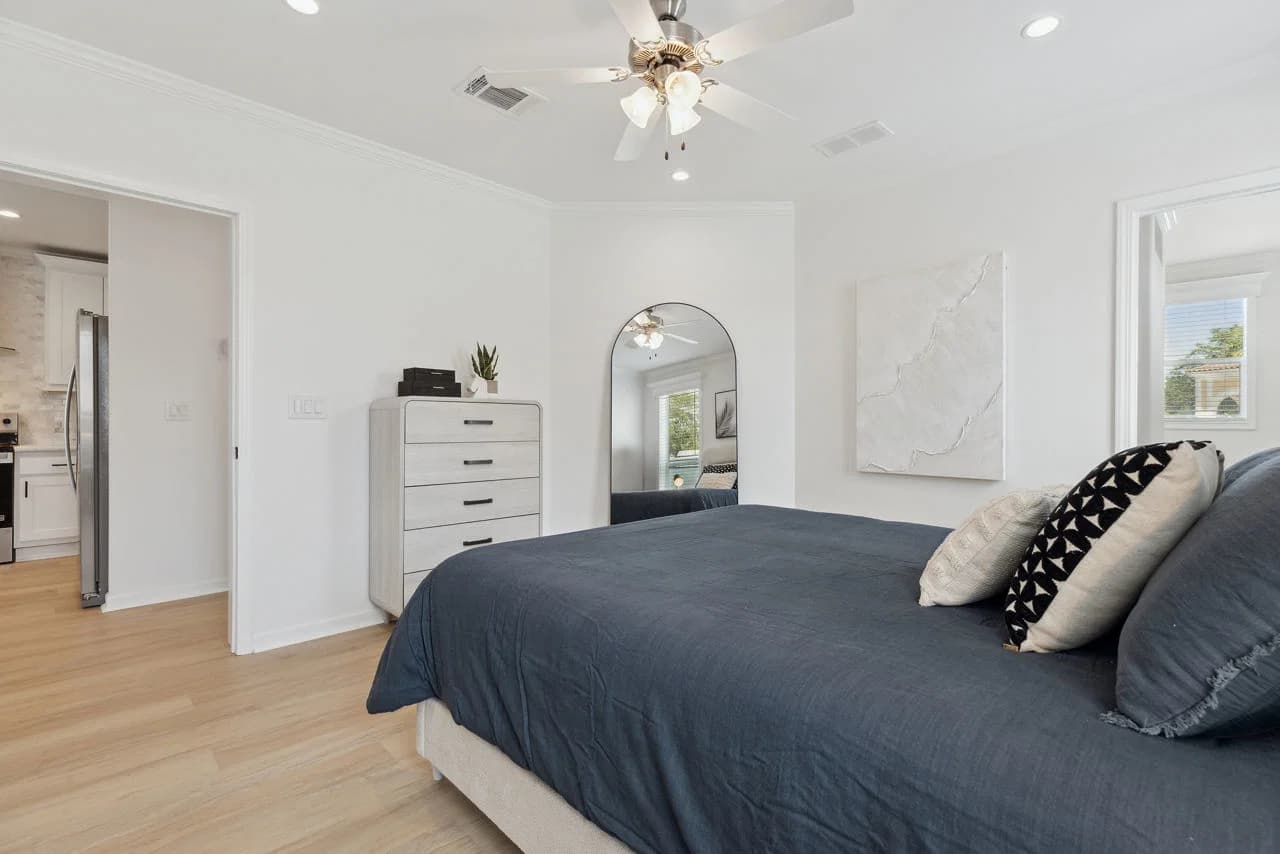 Silver springs 5044a bal harbour bedroom home features