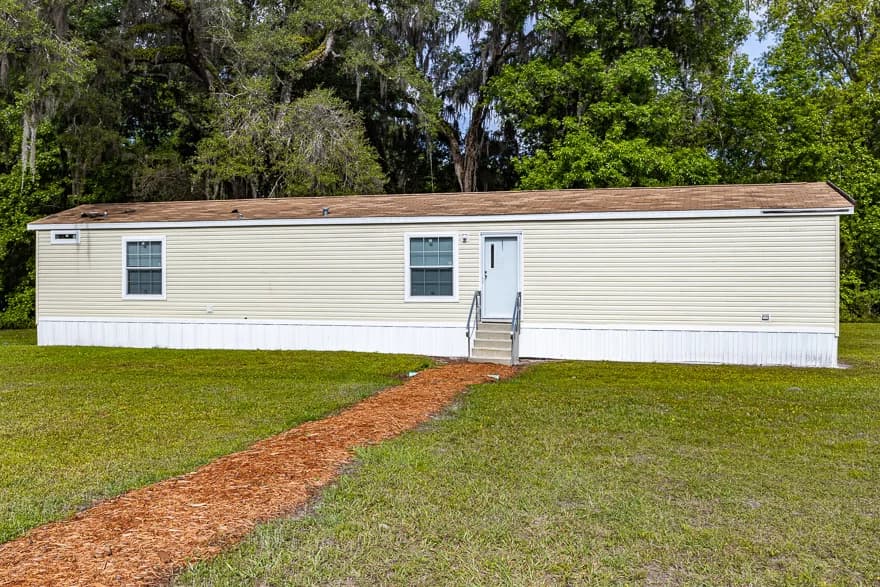 Miccosukee elevation and exterior home features