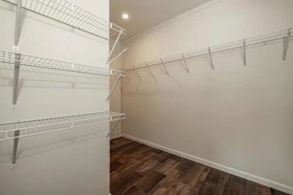 Ridgely interior home features