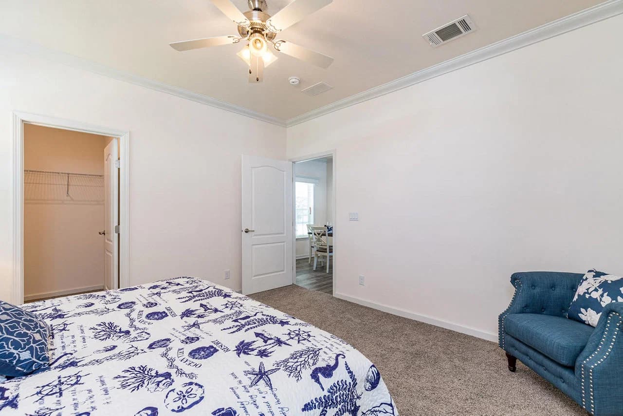 Silver springs 5006n bedroom home features