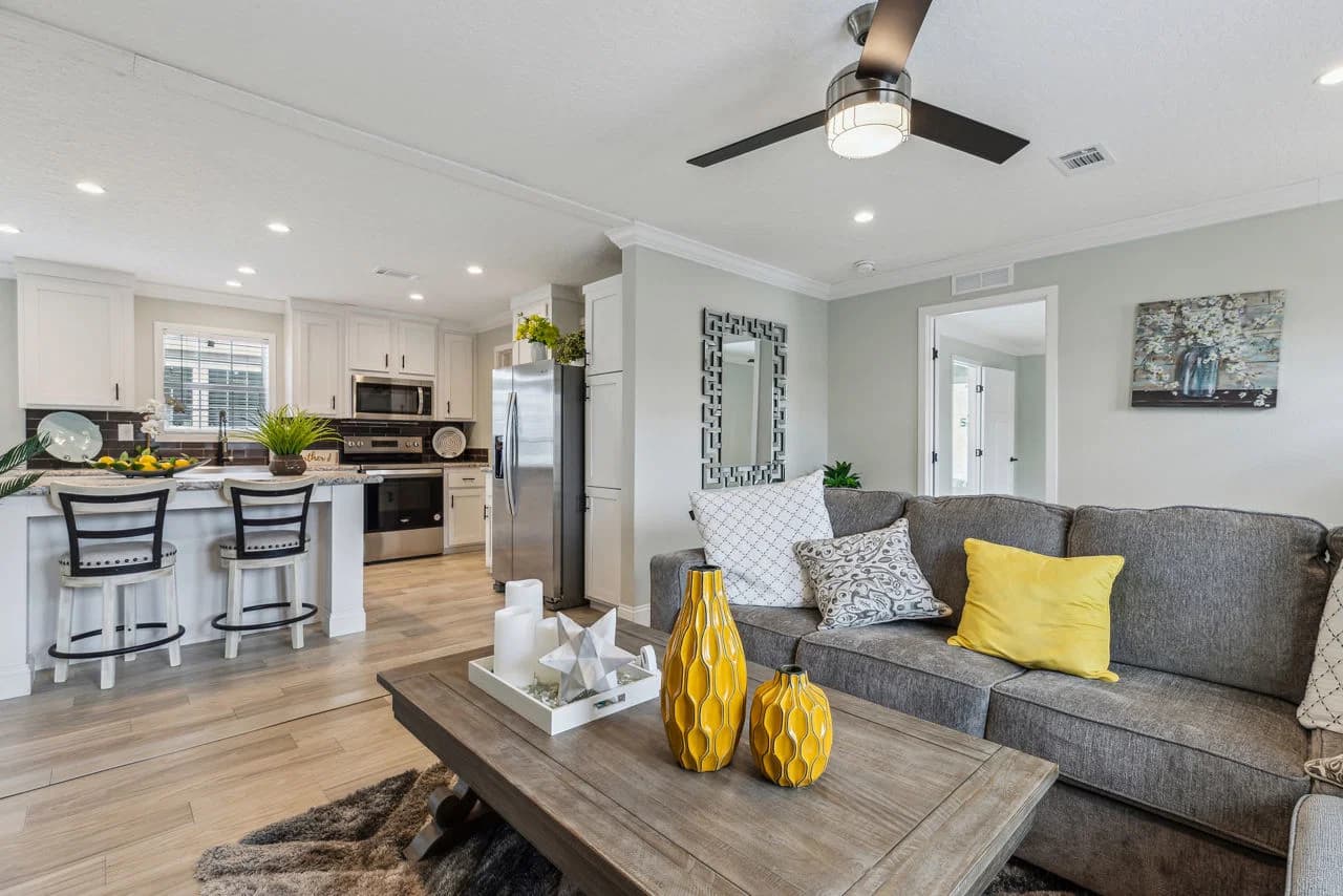 Waycross express 2852477 interior home features