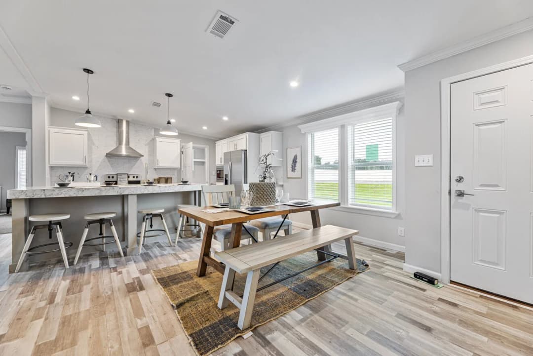 Ventura vi 30483c interior home features