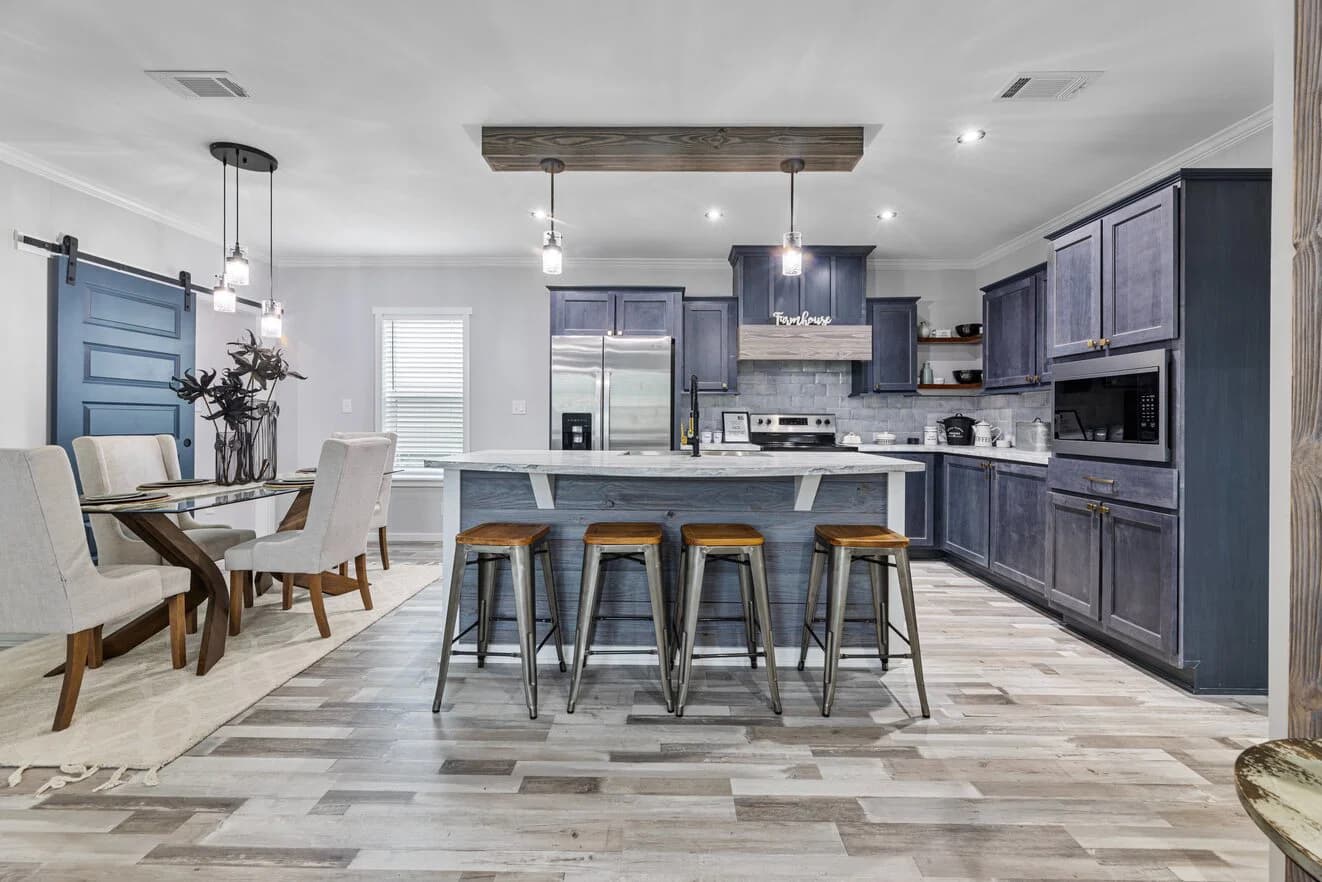 Paxton 28523a kitchen home features