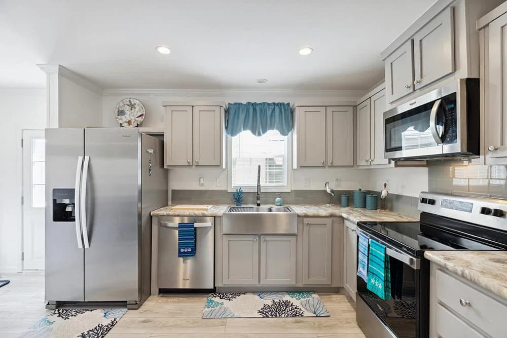 Amica kitchen home features