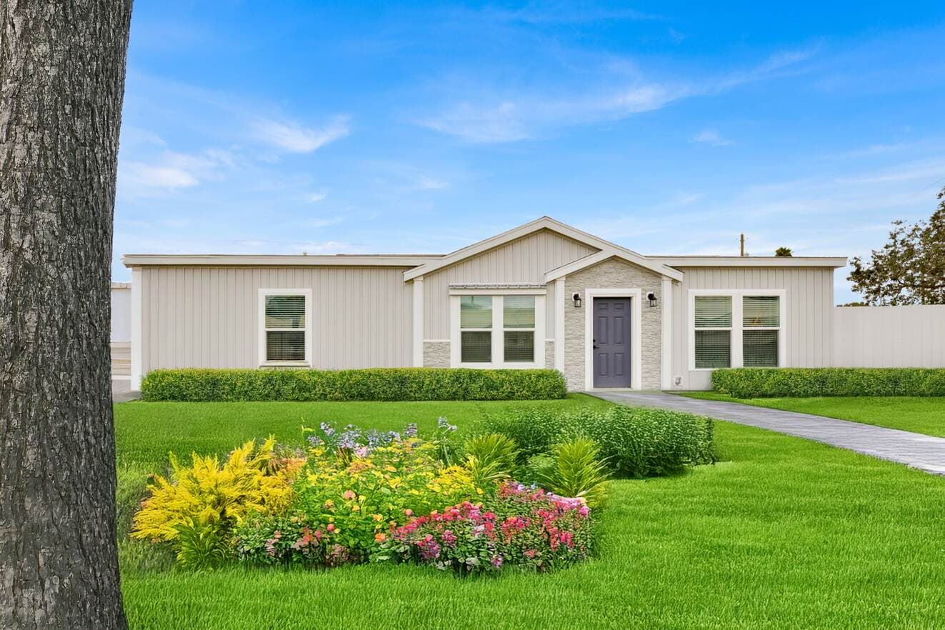 Quinn 30523a hero, elevation, and exterior home features