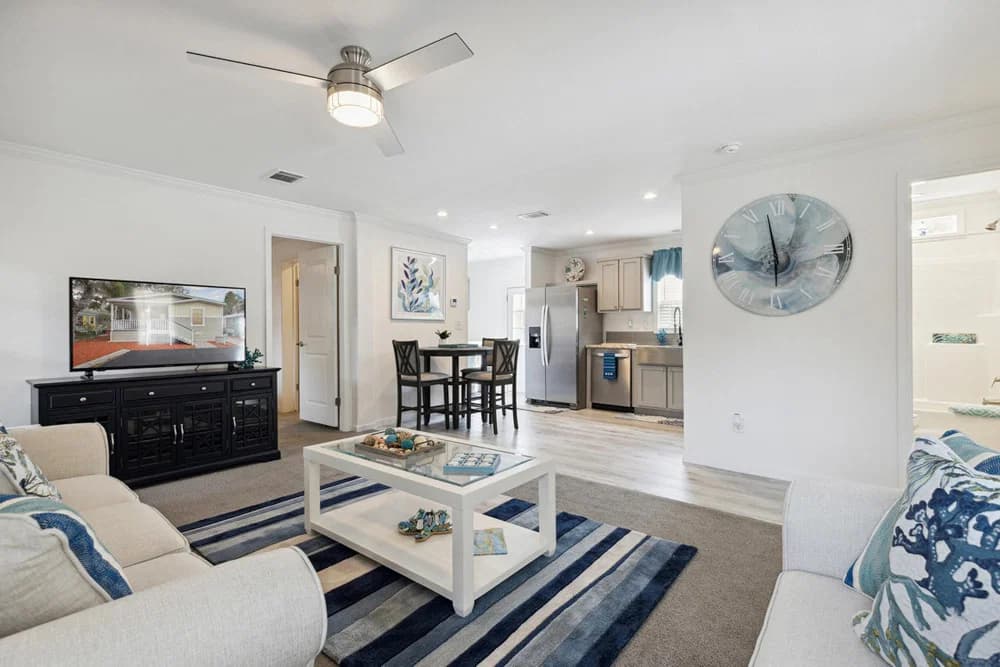 Amica interior home features