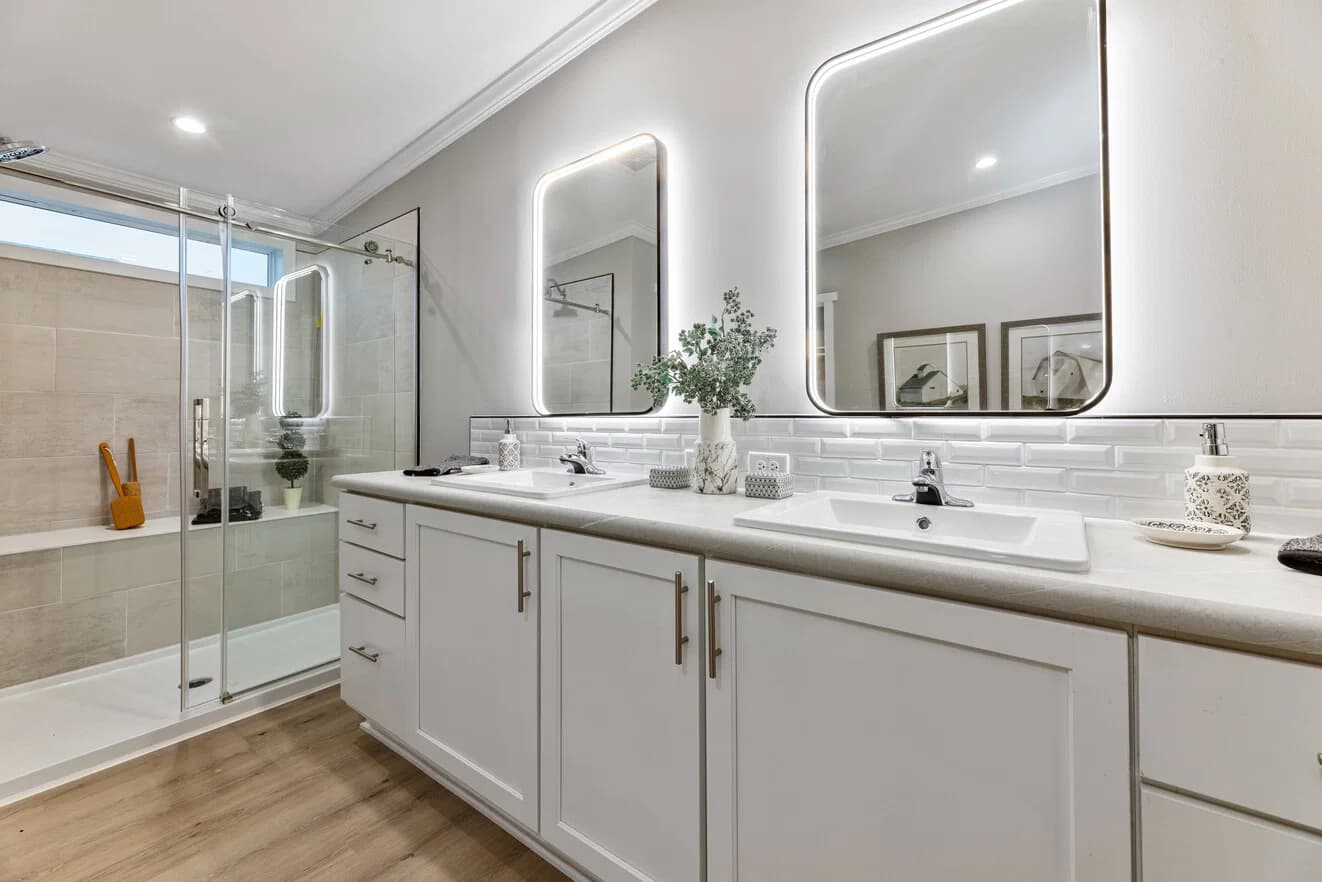 Kennedy ii 30603d bathroom home features