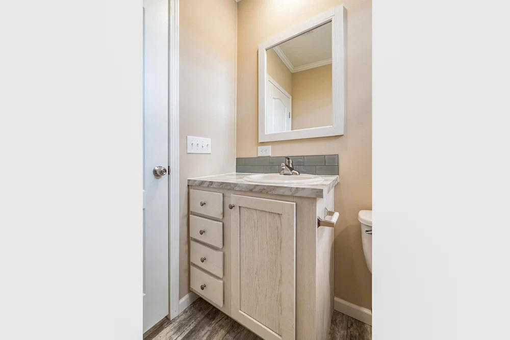 Natilus bathroom home features