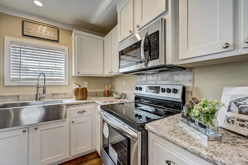 Champion community 2444437 kitchen home features