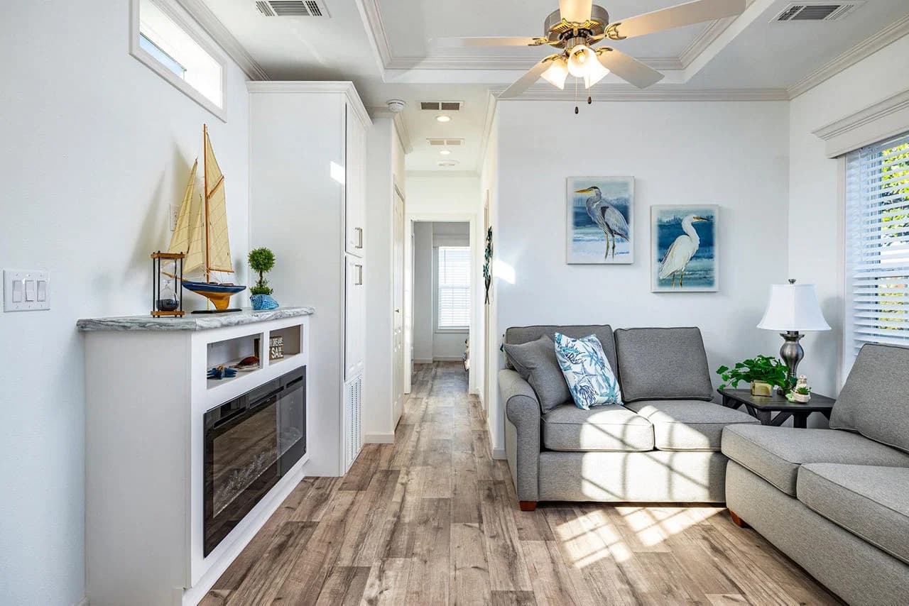 Palm bay 2641b interior home features