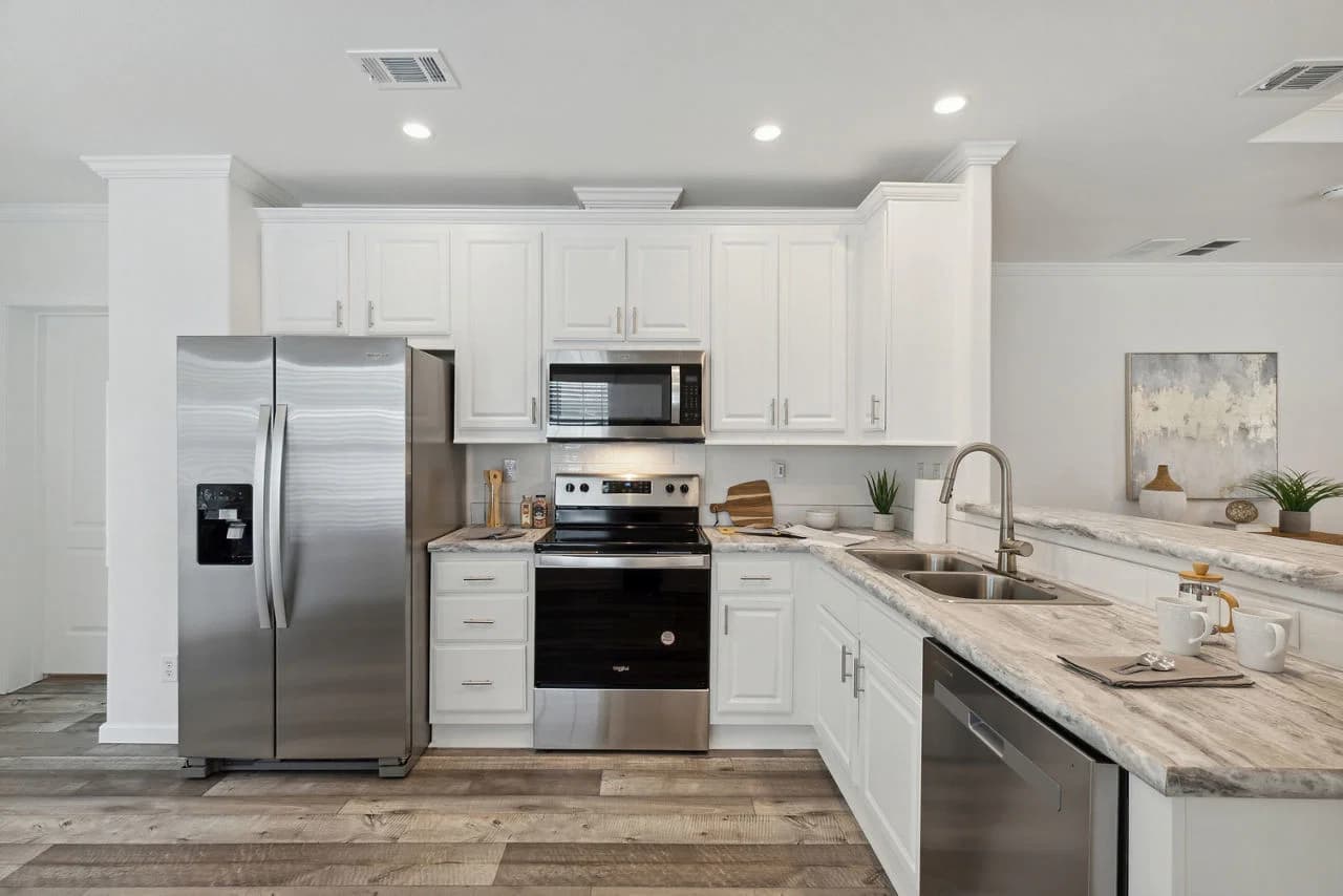 Silver springs 5029 kitchen home features