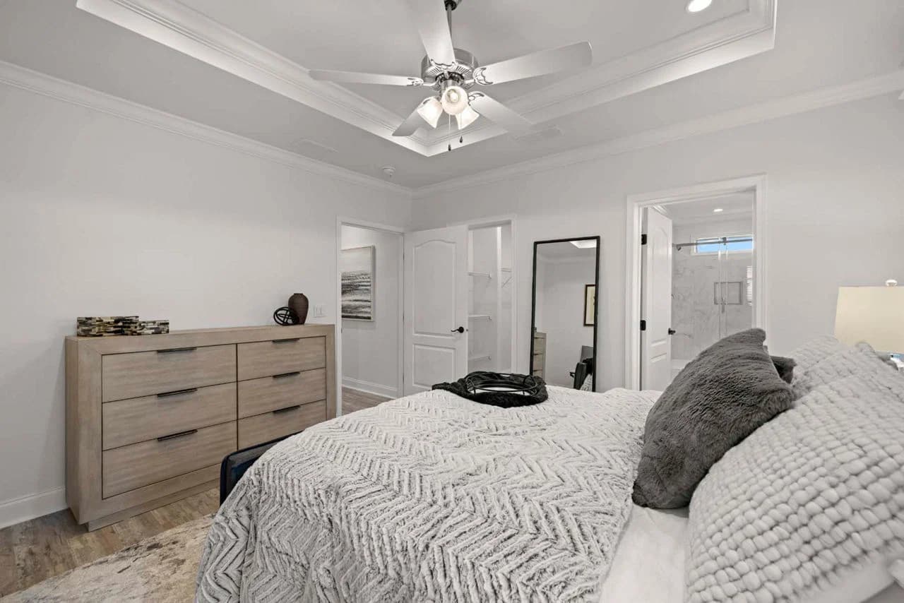 Silver springs 5046 bedroom home features