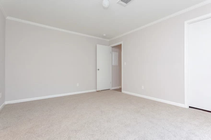 Bayport bedroom home features