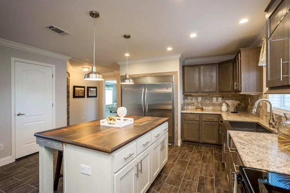 Galion kitchen home features