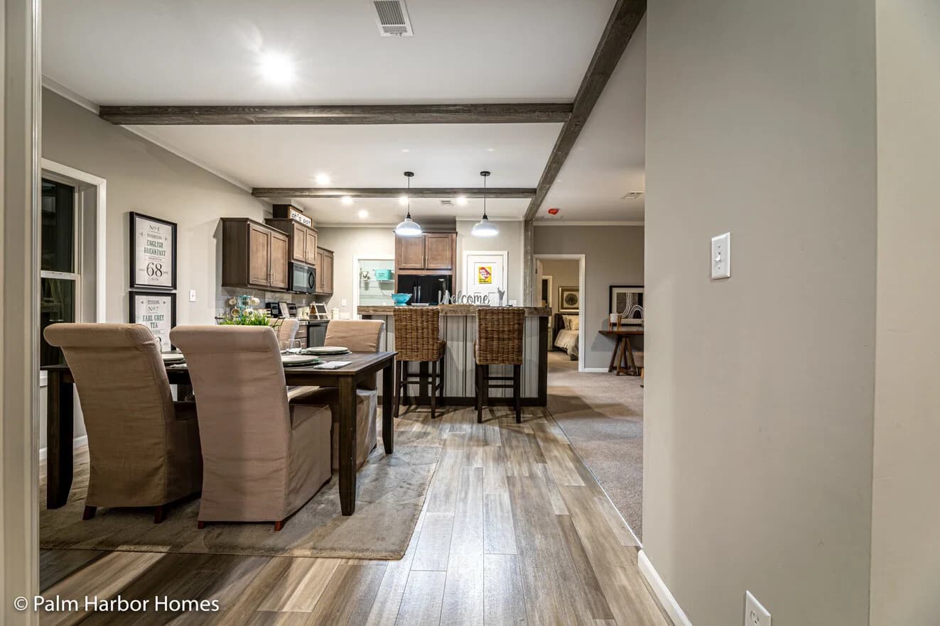 Levy 28482a interior home features