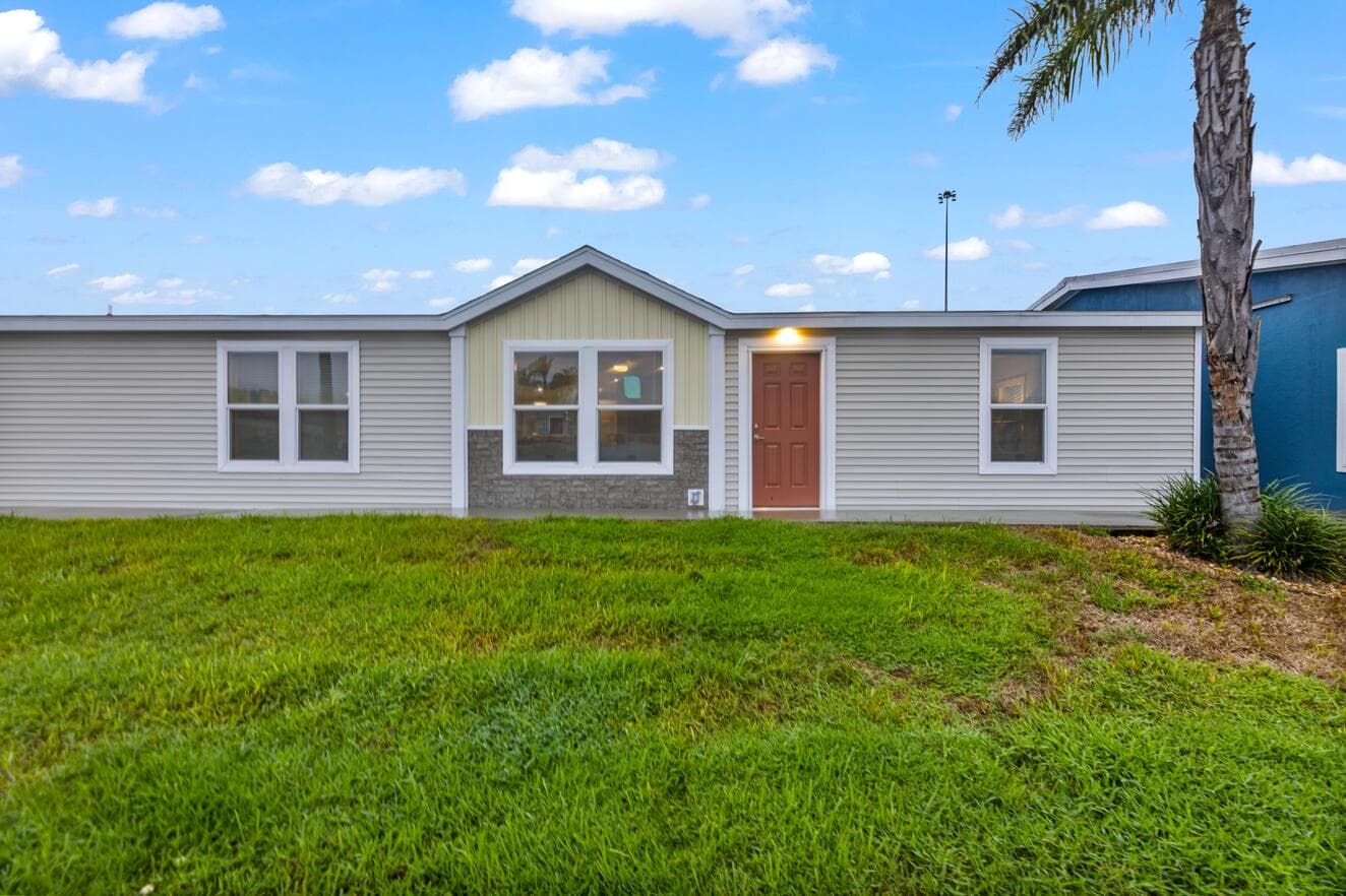 Kennedy ii 30603d hero, elevation, and exterior home features