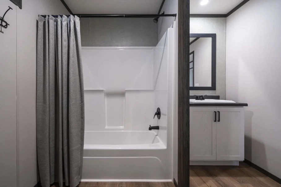 Embrace sunlight 261 bathroom home features