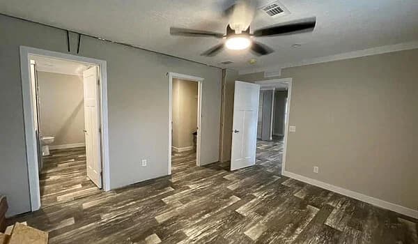 Champion community 2844444 bedroom home features