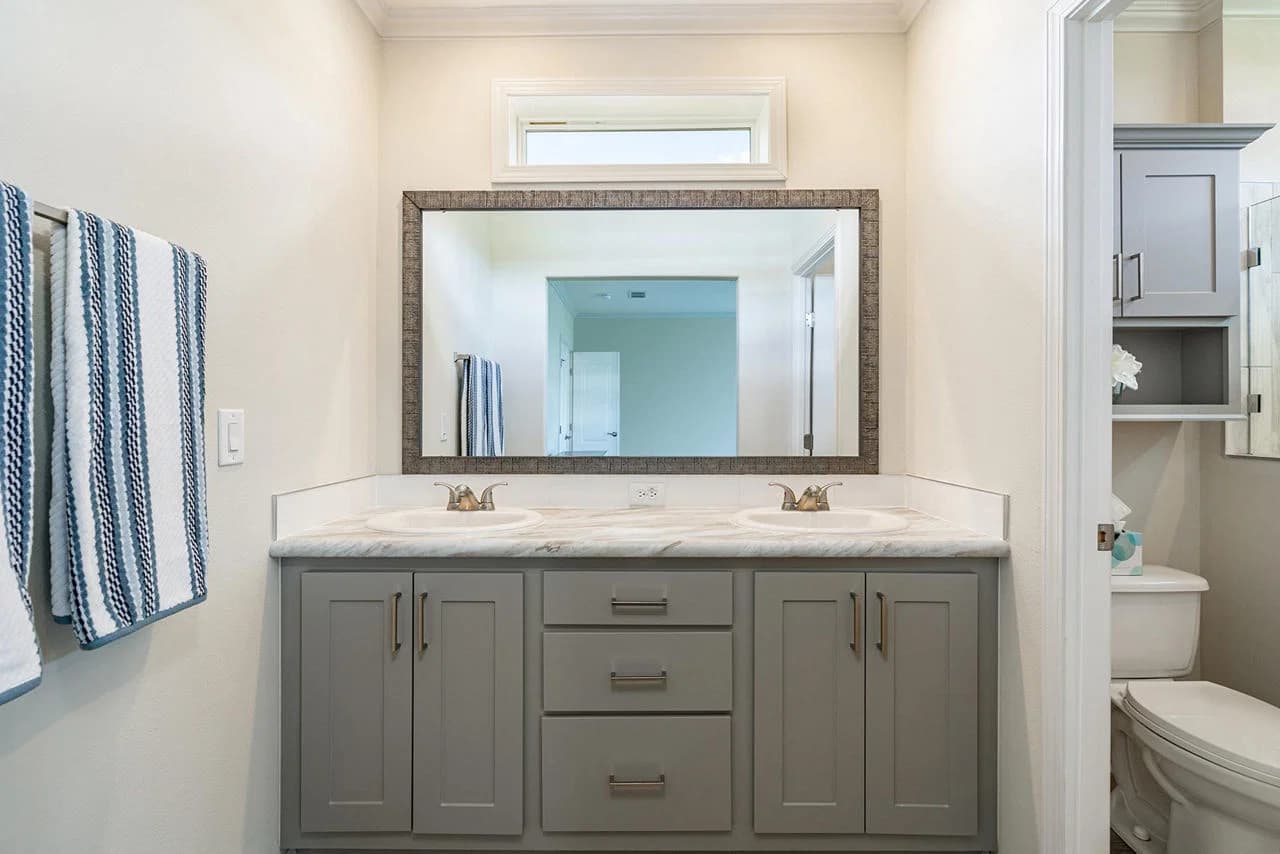 Silver springs 5006n bathroom home features