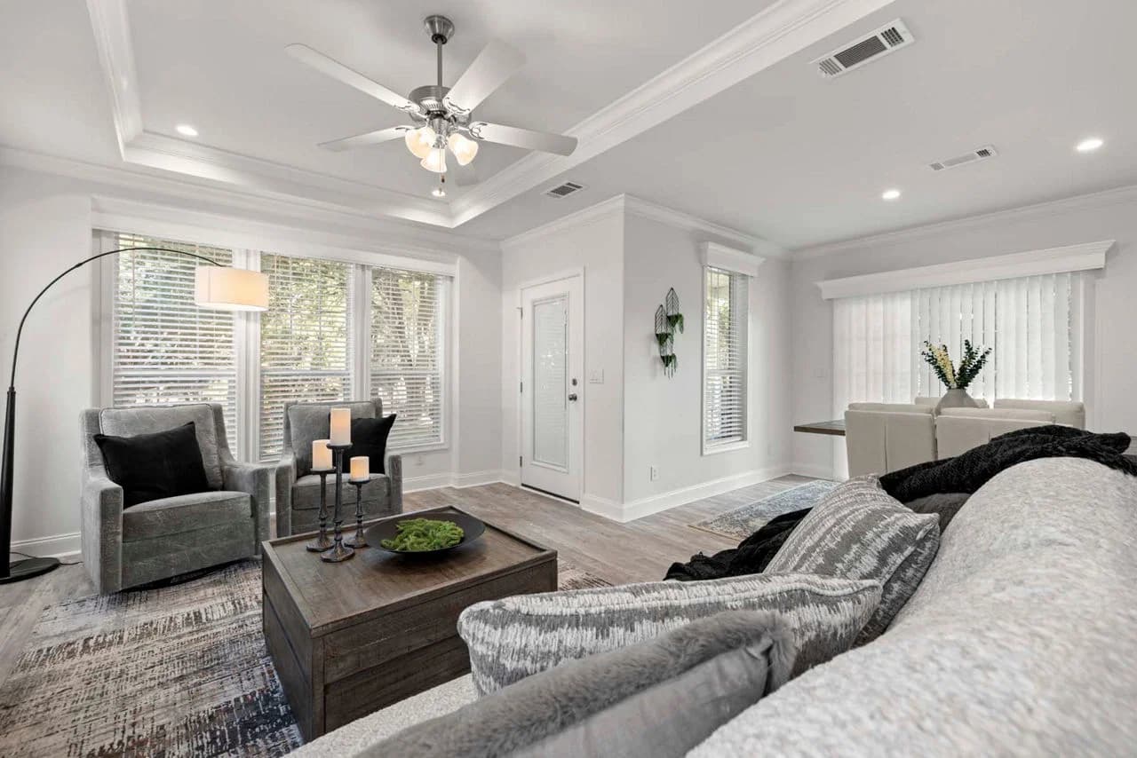 Silver springs 5046 interior home features