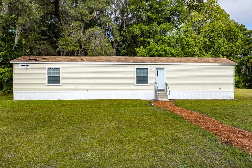 Miccosukee elevation and exterior home features