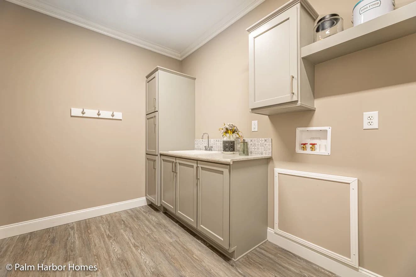 Tradewinds ii 40684c interior home features