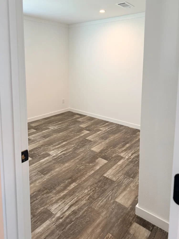 Eagar bedroom home features