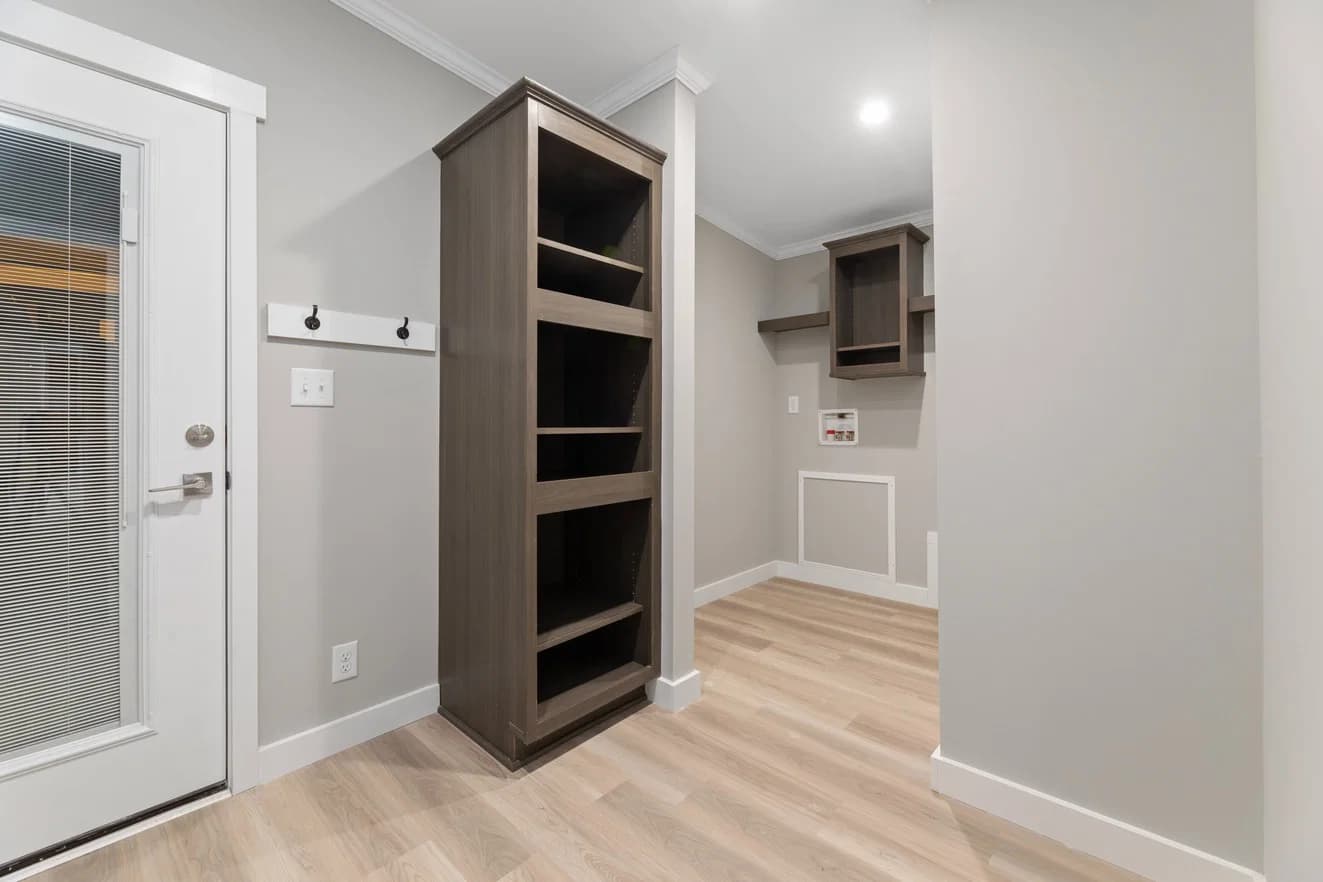 Pelican bay ii 30764b interior home features