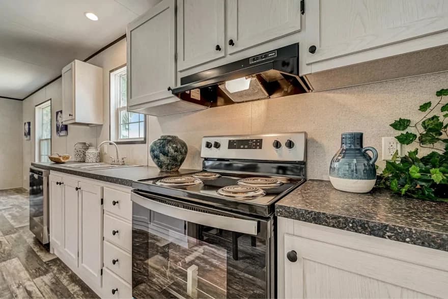 Raiford kitchen home features