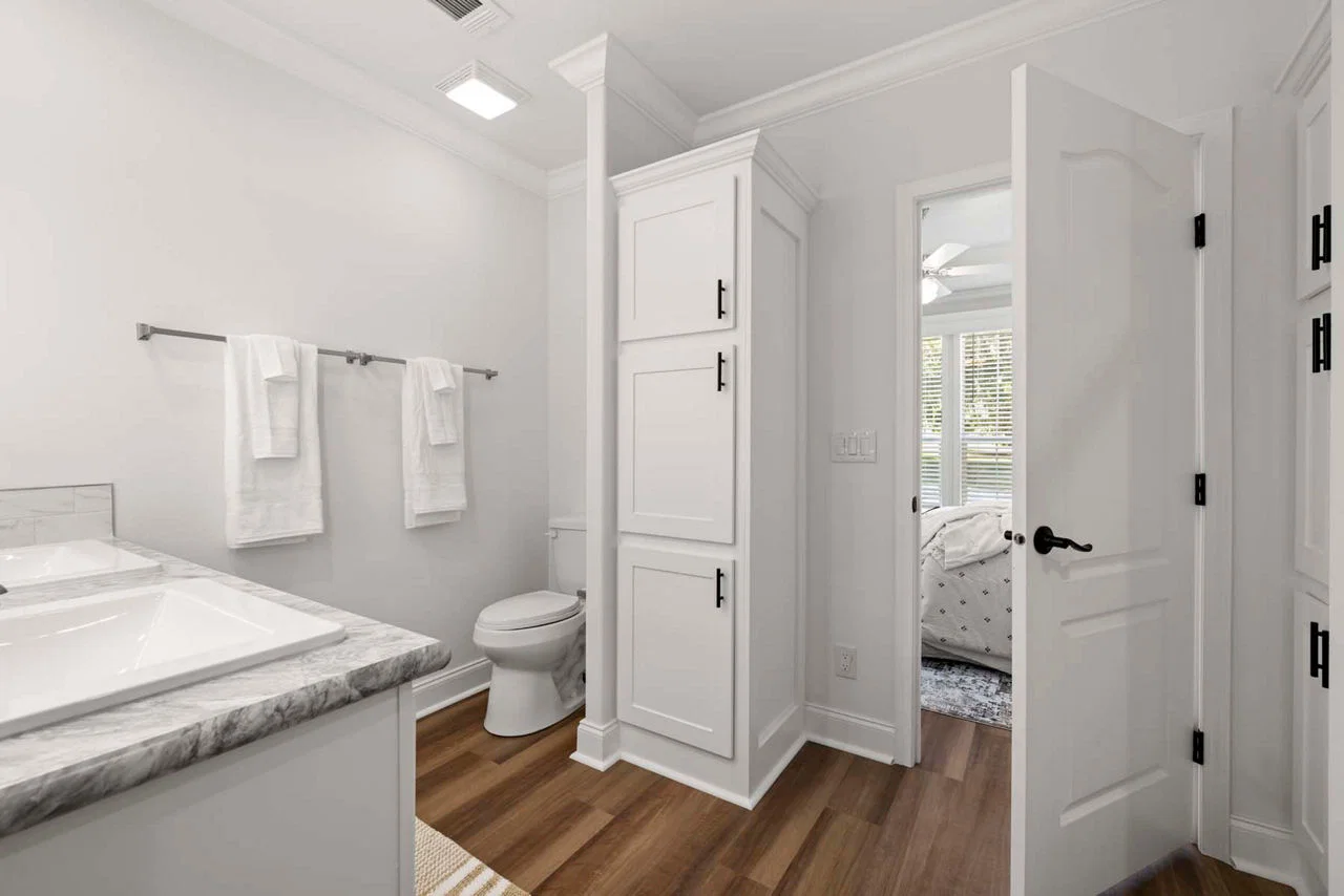 Silver springs 5320 bathroom home features