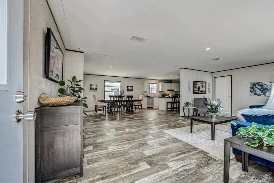Raiford interior home features